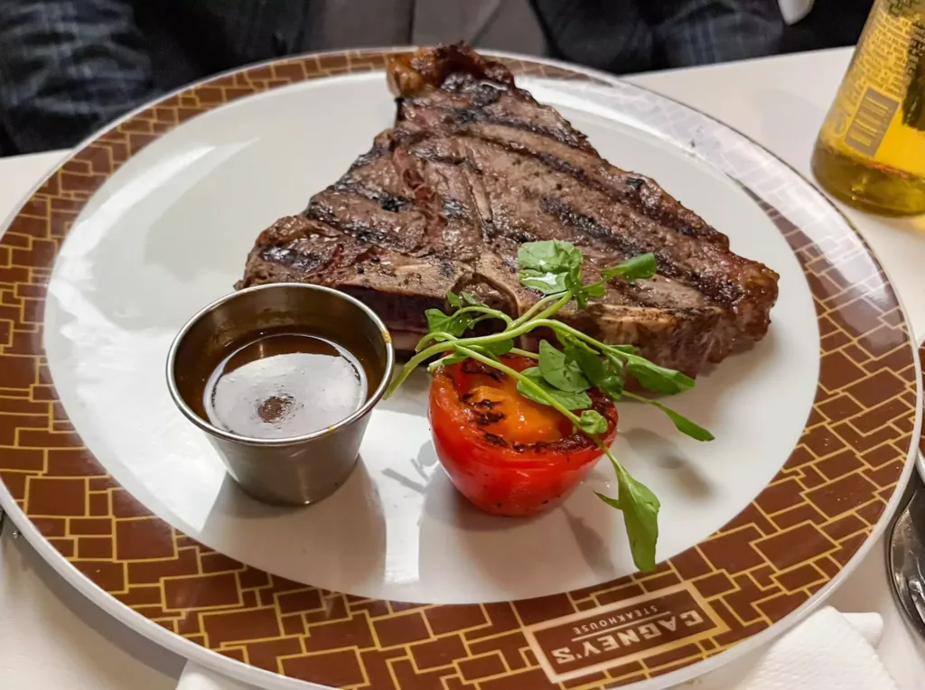 Which Cruise Lines Have The Best Food? (2024)